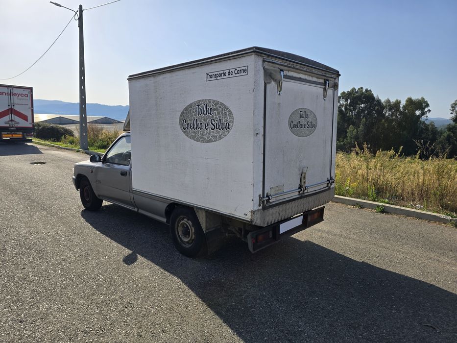 Toyota Hilux 2.4 d Direção Assistida Cabine Simples
