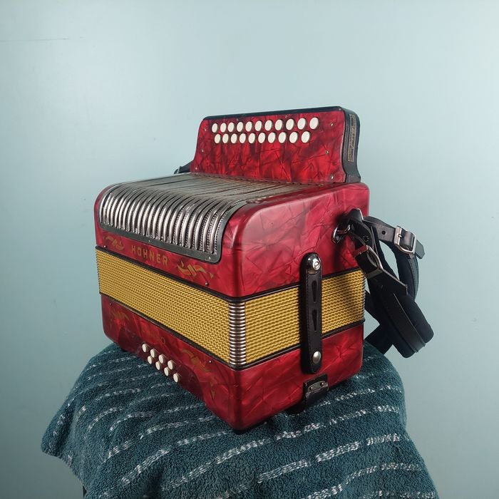 Gaita/concertina Hohner Corso CF Vermelho, afinado Funana Cabo Verde
