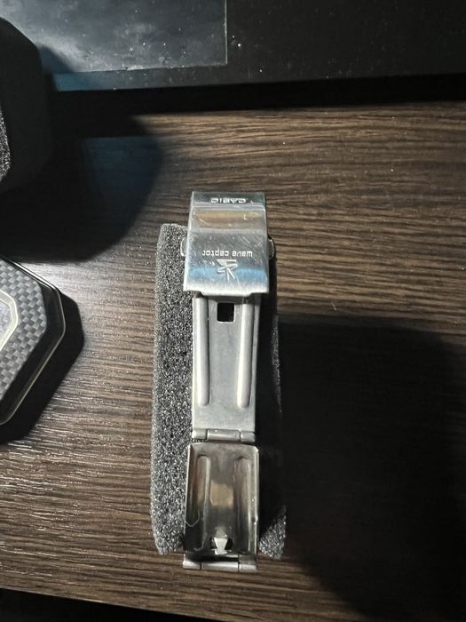 Casio Iluminator WV-200RD-1AEF