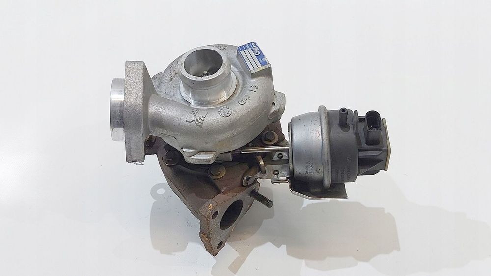 TURBOSPRĘŻARKA TURBINA AUDI A4 B8 2.0 TDI 03L145701D