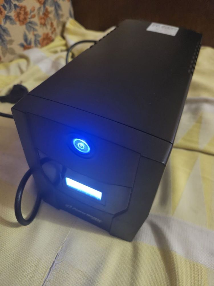Безперебойник PowerWalker 1500VA (900W) LCD