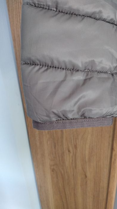 Oryginalna kurtka przejściowa, pikowana ESPRIT