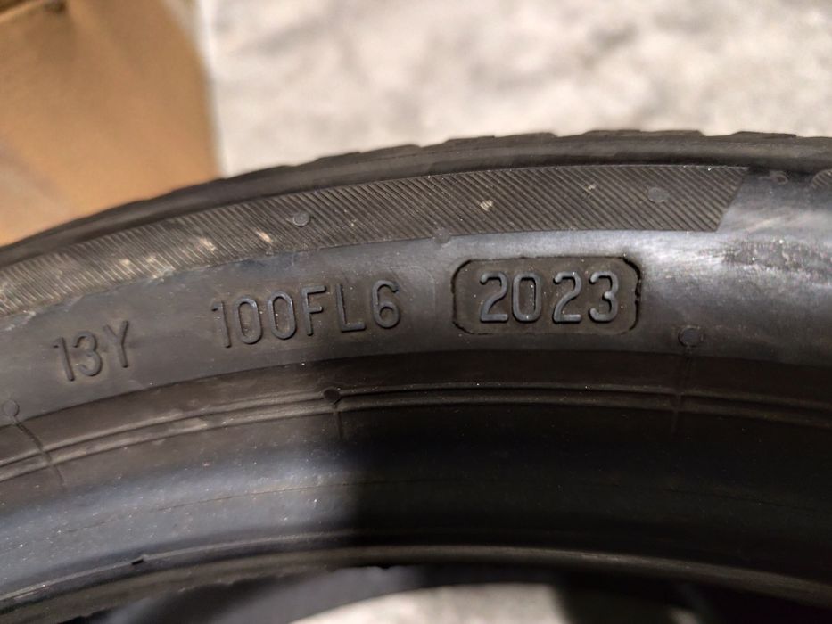 Pneus 225/40r19 Firestone Roadhawk2 Ocasião