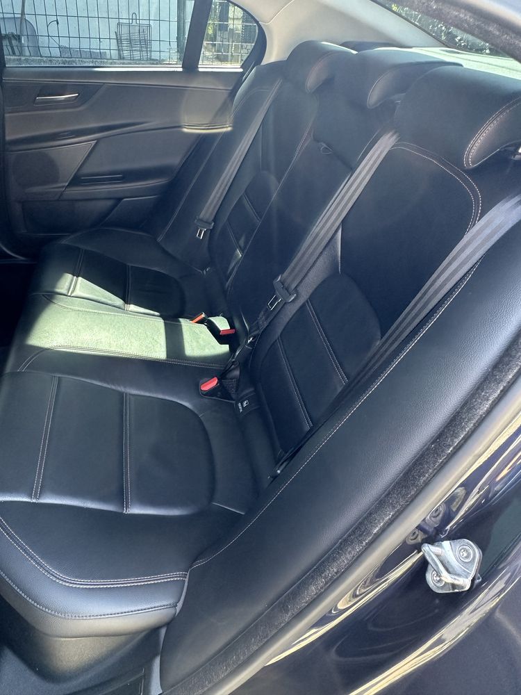 Vendo jaguar xe 163 cv