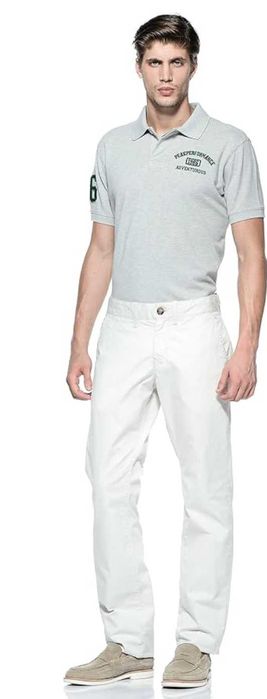 Spodnie chinos Peak Performance 31 / 32 białe nowe