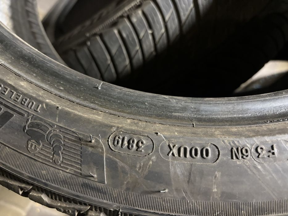 Шини зимові R19 235/45 Michelin 2шт.(ціна за скат)2019рік