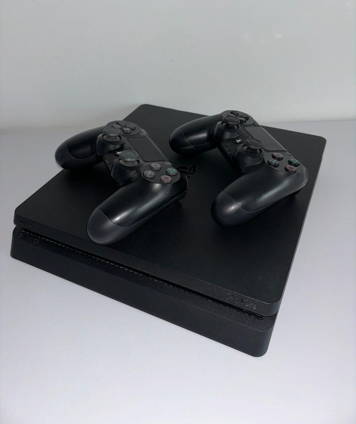 Konsola Sony PlayStation 4 Slim (PS4) 500GB