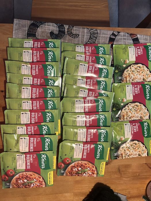Sosy knorr 22 sztuki bolonese i 4 sery z brokulami