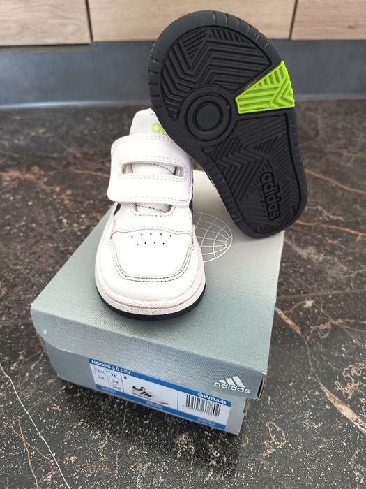 Buty chłopięce adidas hoops rozmiar 24