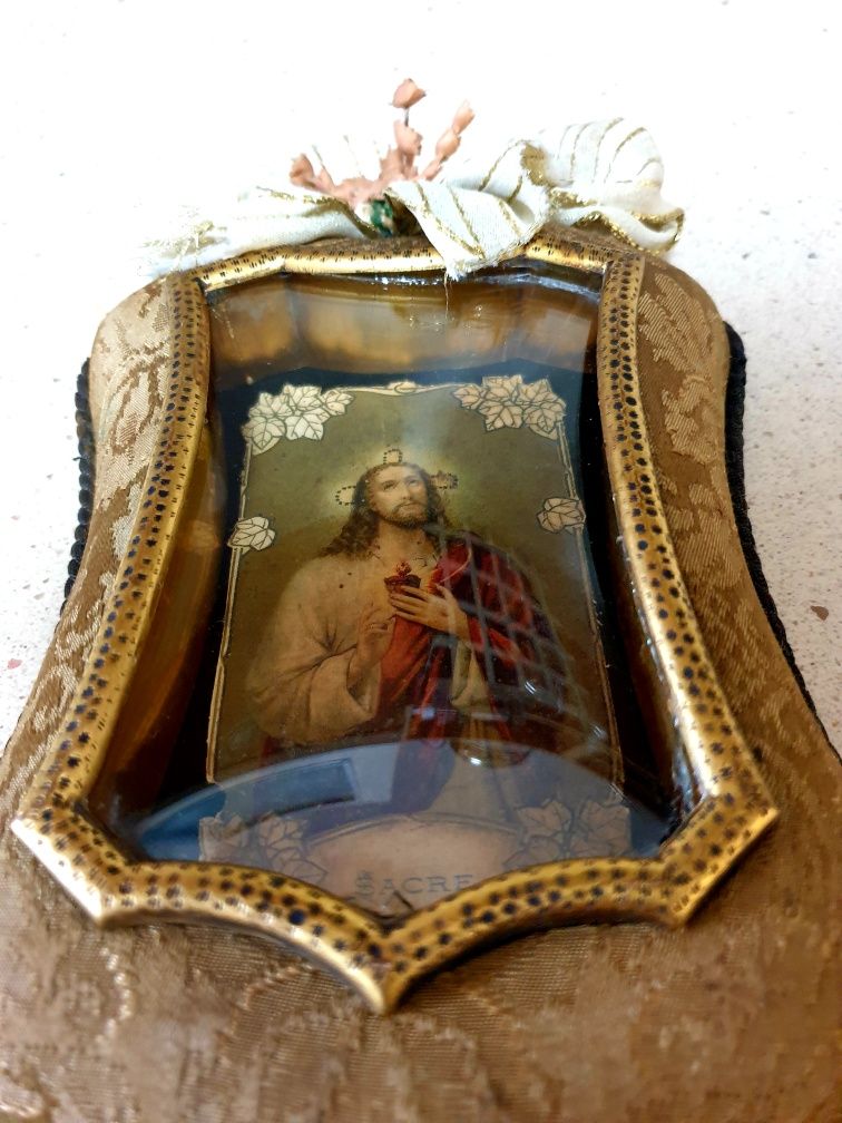 Lindo antigo registo com a imagem do  Sagrado Coração de Jesus