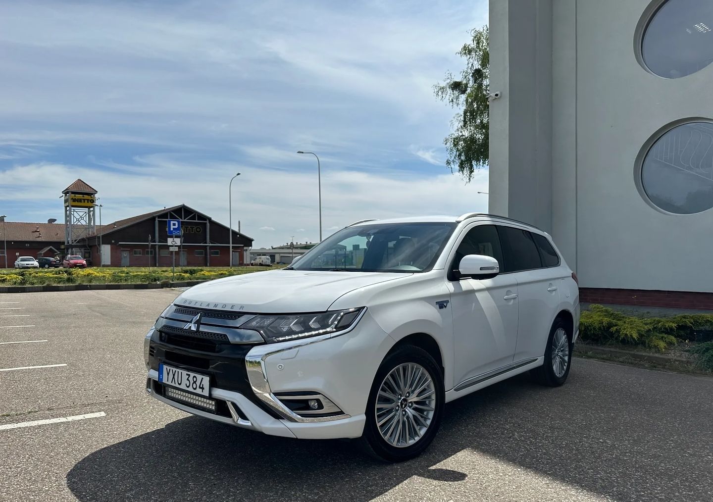 Mitsubishi Outlander PHEV 2.4