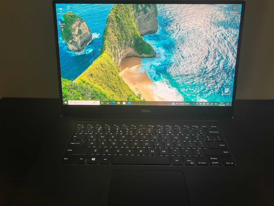Dell XPS 15 9570 – 15,6"4K Touch i9-8950HK, GTX 1050 Ti + подарунок