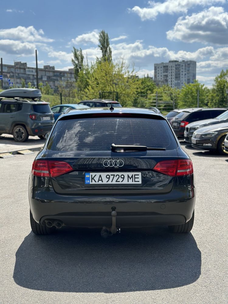 Audi A4B8 2010 автомат 2.0tdi