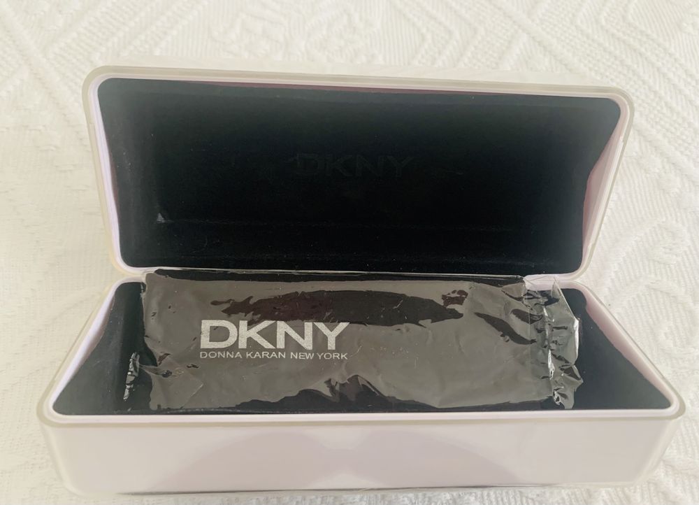 Óculos de sol DKNY (originais)