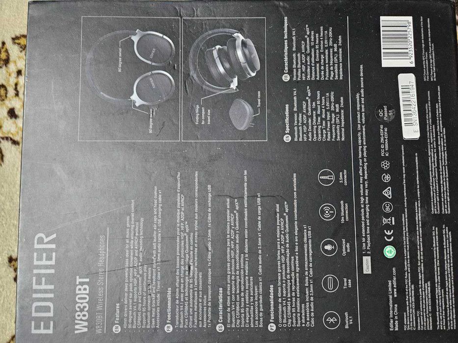 Наушники с аккумуляторами Edifier W830BT