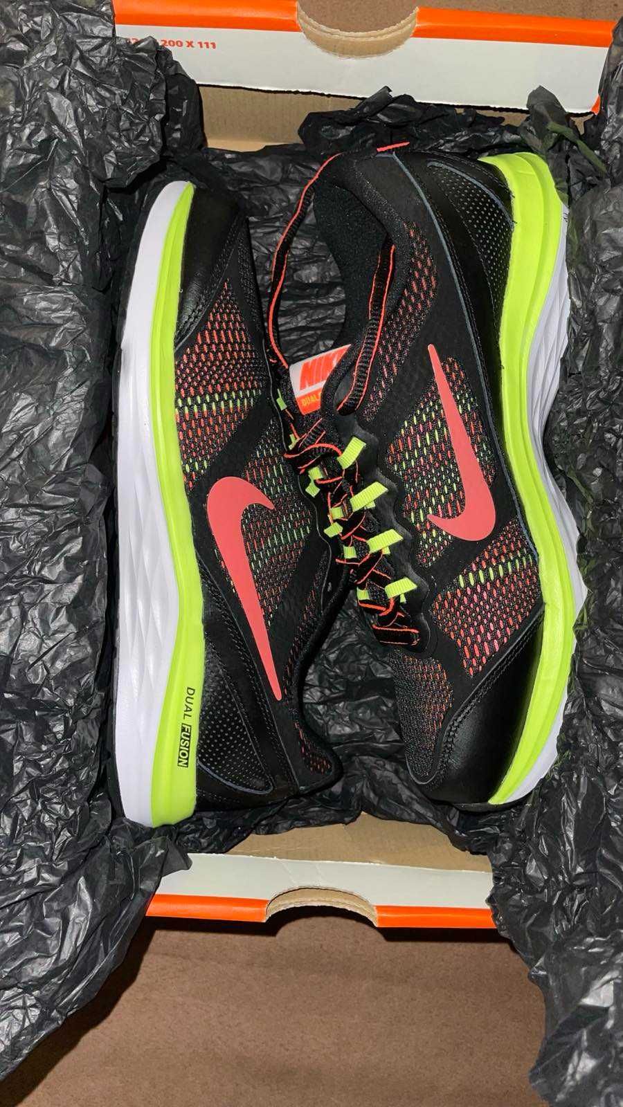 Nike Dual Fusion Run 3 654150-009