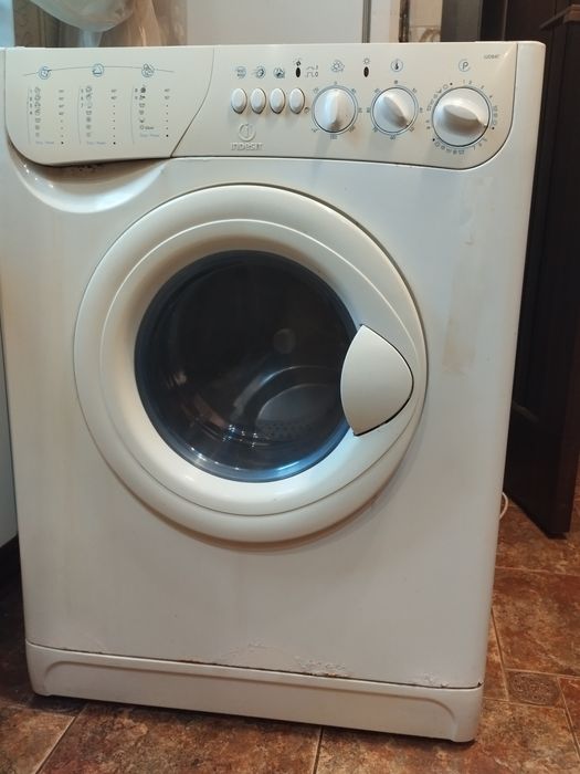 Пральна машина Indesit WD 84 T