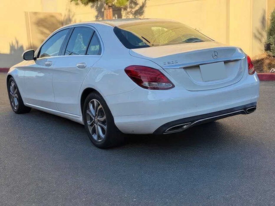 Mercedes-Benz C-Class      2016