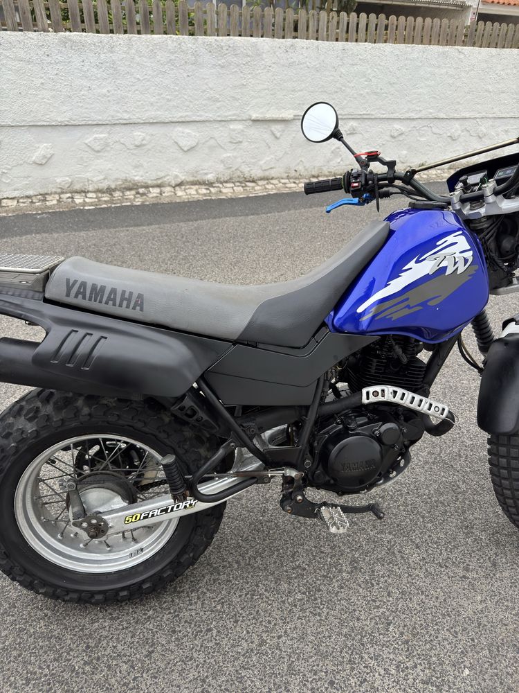 Yamaha TW 125 com motor 225.