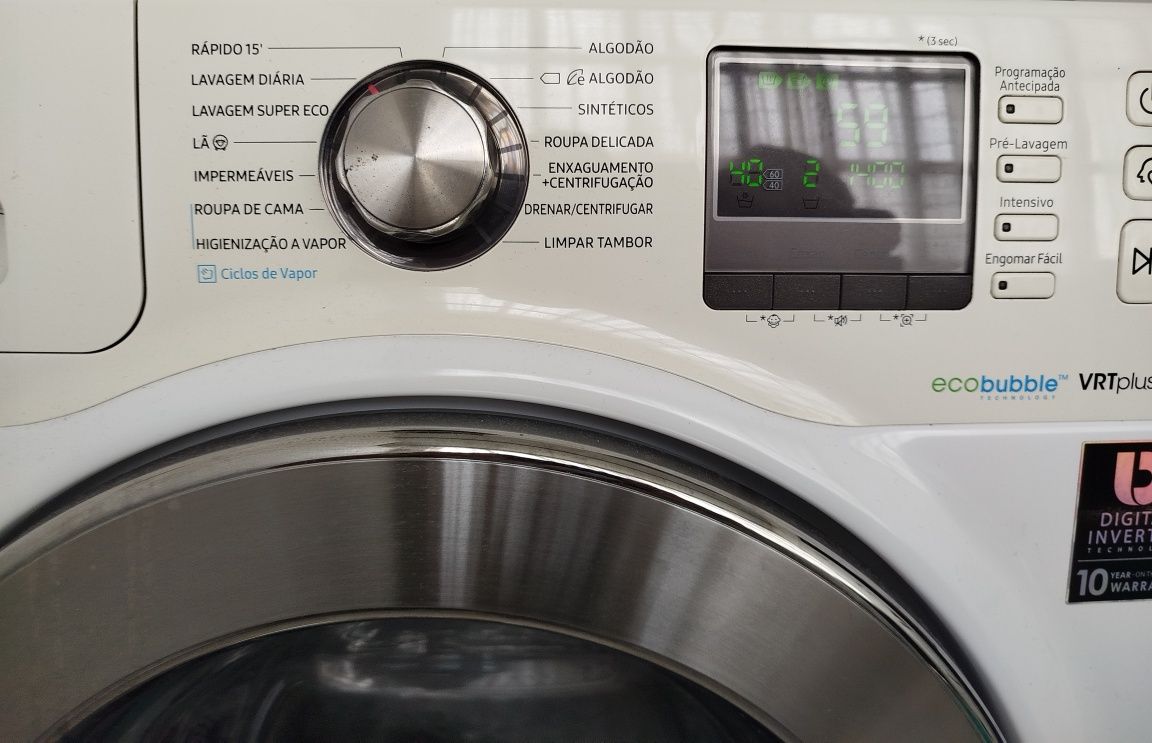 Máquina de lavar roupa Samsung
