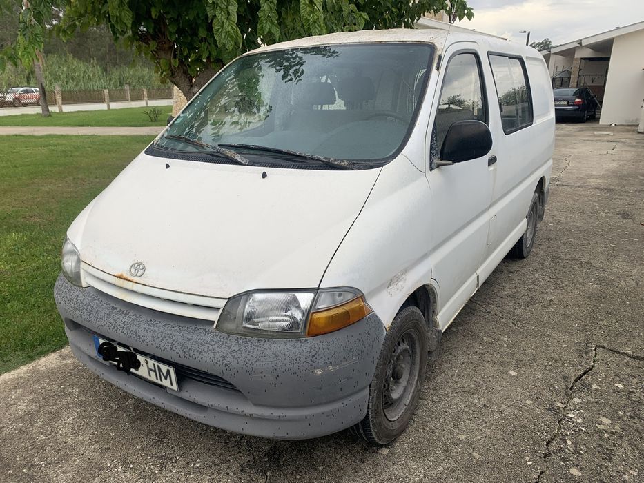 Toyota hiace 2.4D 6 lugares
