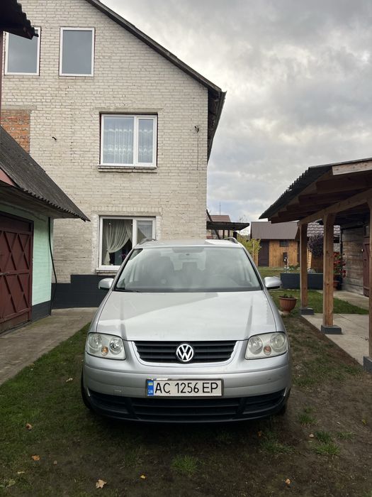 Volkswagen TOURAN 1.9 66kW 306 000km