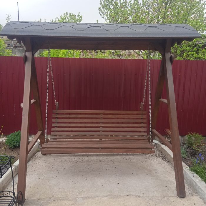 Продаж качелів кого цікавить звоніть