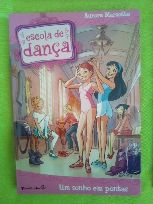 Livros (4 livros de historias)