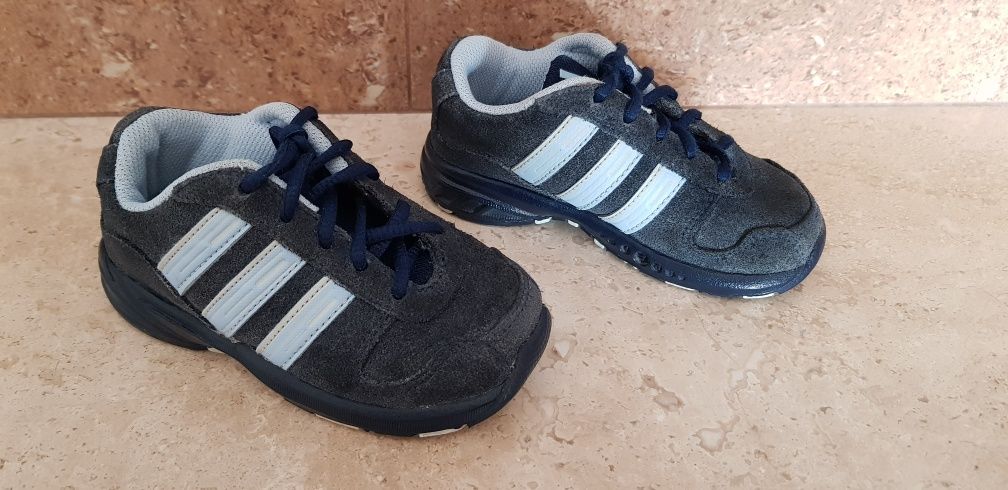 Buty, buciki Adidas 22-23 (14cm)