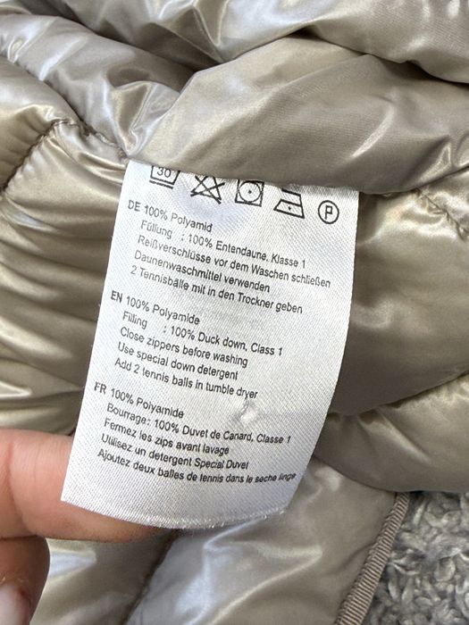 Жіноча Пухова куртка HALLHUBER