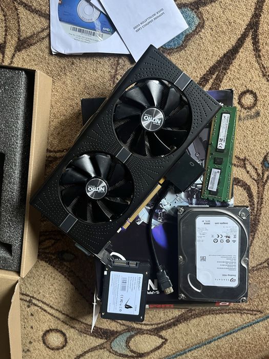 RX580 8GB Стан чудовий в комплекті все на фото!
