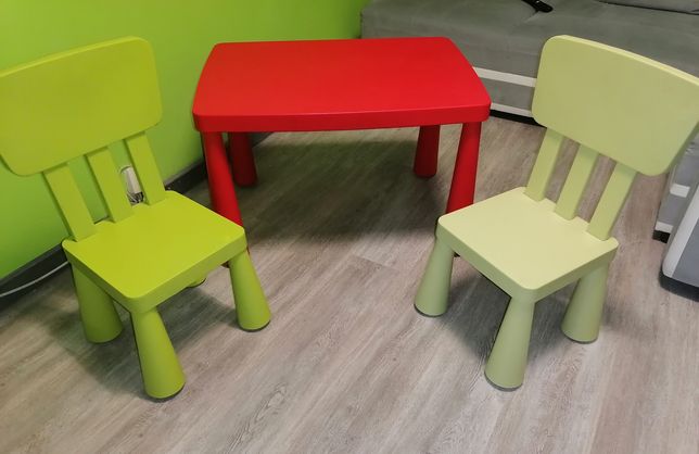 Stolik + 2 krzesełka IKEA