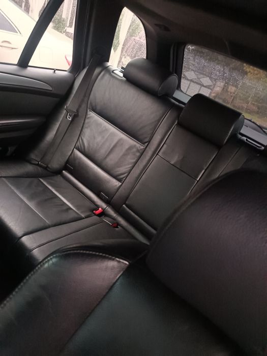 Продам машину bmw X5