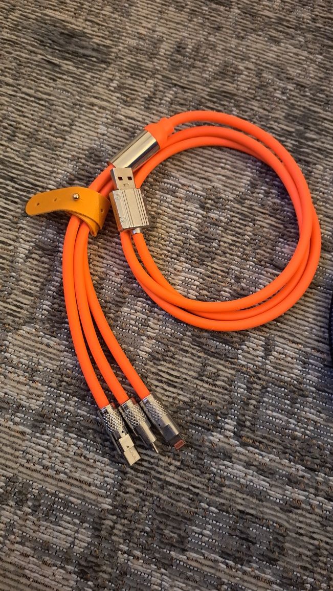 Cabos USB C +  lightning