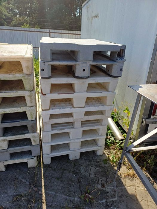 Palety plastikowe