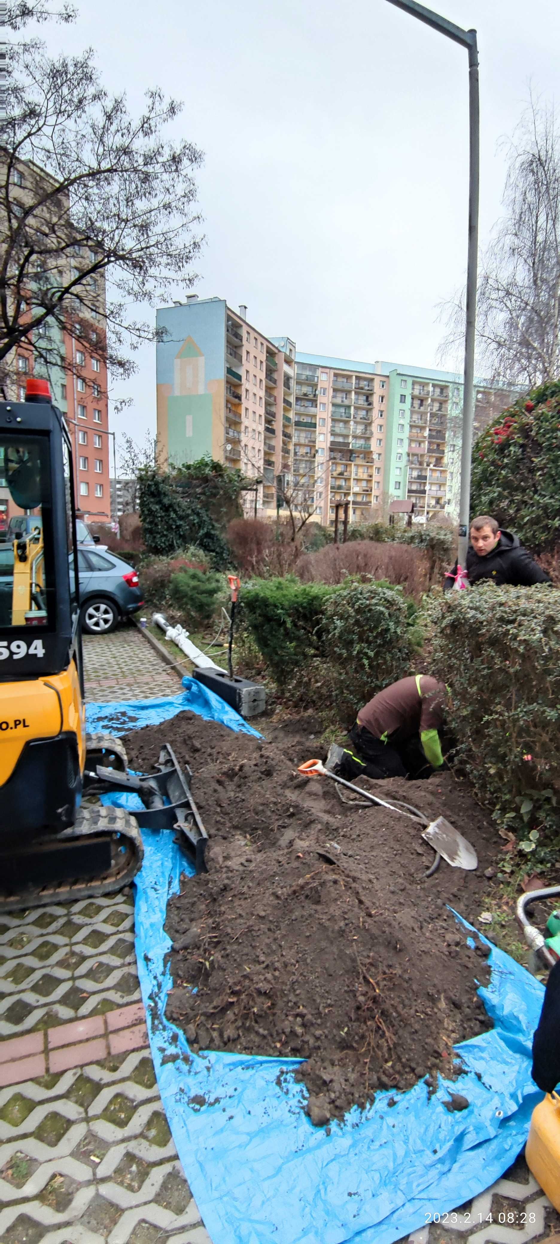 Usługi minikoparką. Prace ziemne odwodnienia drenaże wkopy pod kabel