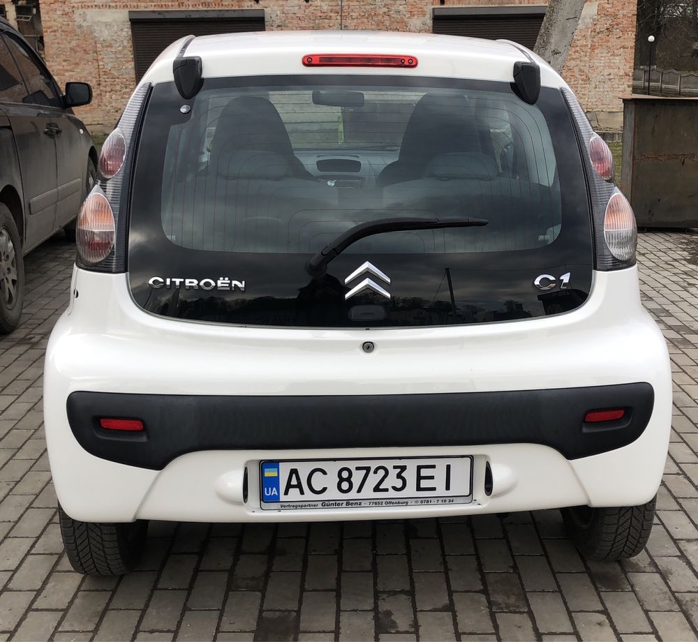 Автомобіль CITROEN C1