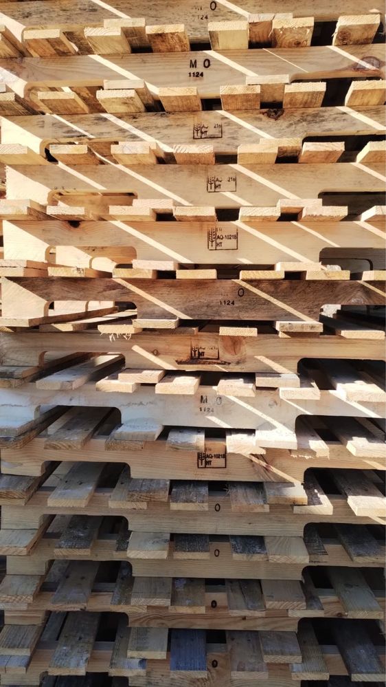 Palety przemysłowe 110x110cm na płozach fumigowane z certyfikatem IPPC