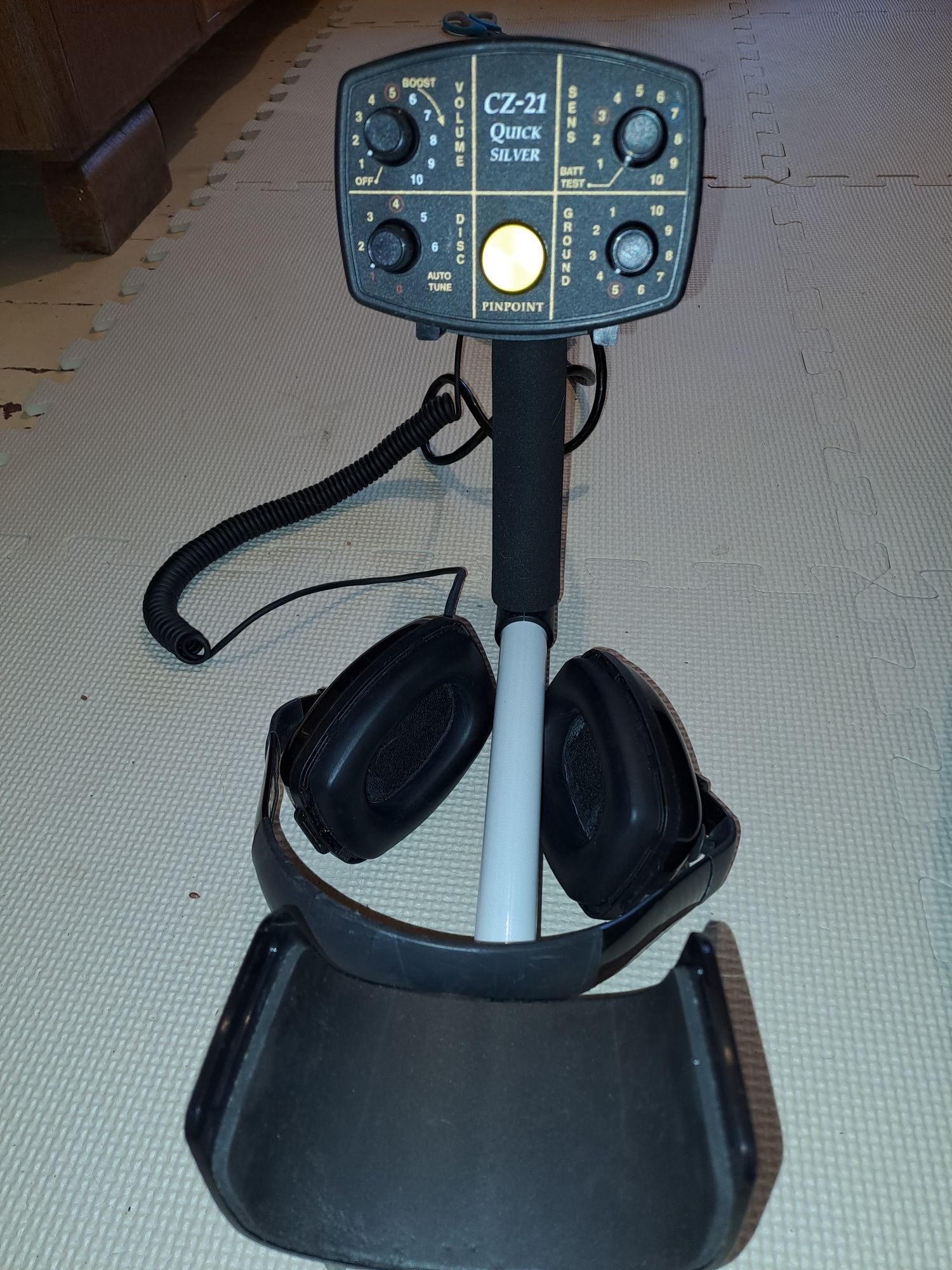 Wykrywacz metali Fisher CZ-21 + podwodny pinpointer Vibra-Probe 580