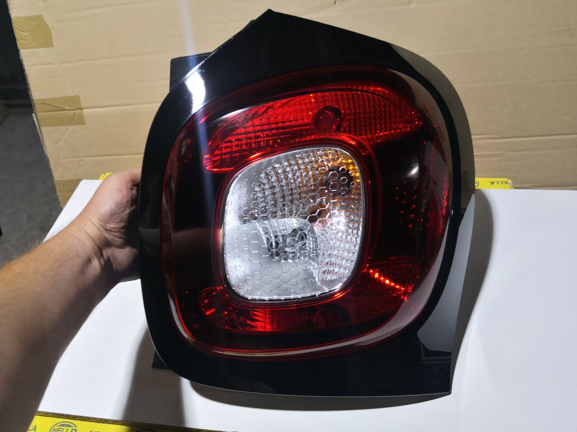 SMART FORFOUR II 453 Lampa Prawa Tylna Prawy Tył Oryginał Wkład Ramka