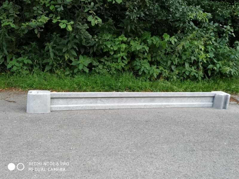 Podmurówka betonowa 246x20x5 cm + łączniki