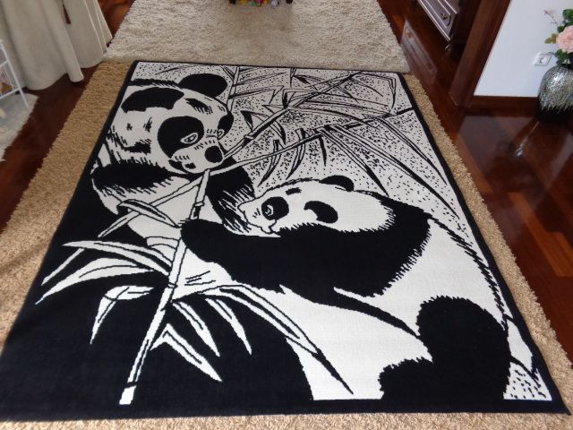 Carpete grande, Pandas