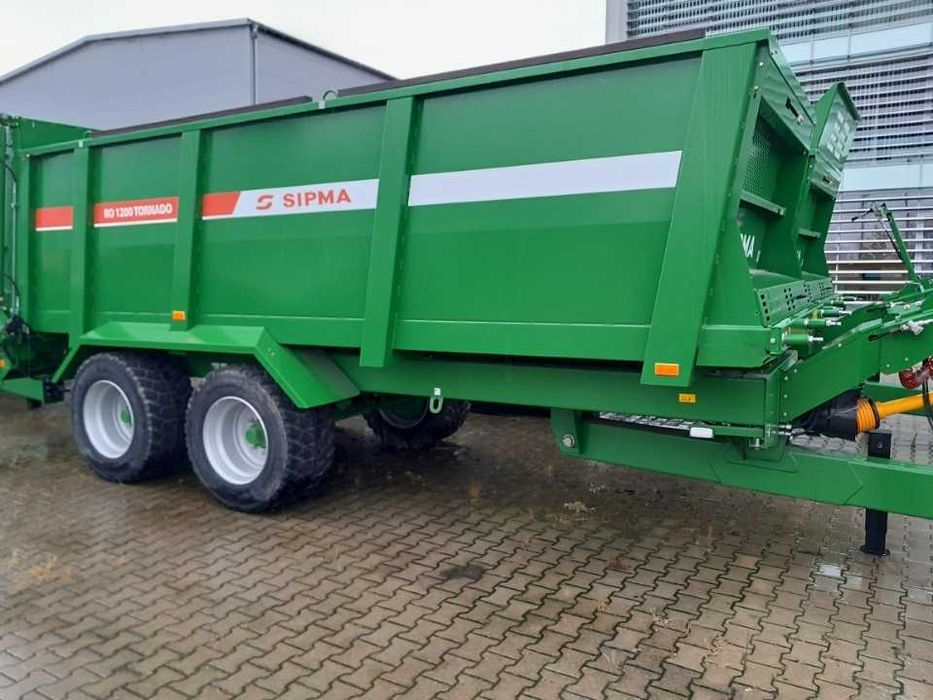 Rozrzutnik obornika SIPMA TORNADO 12 ton Tajfun - WYPRZEDAŻ