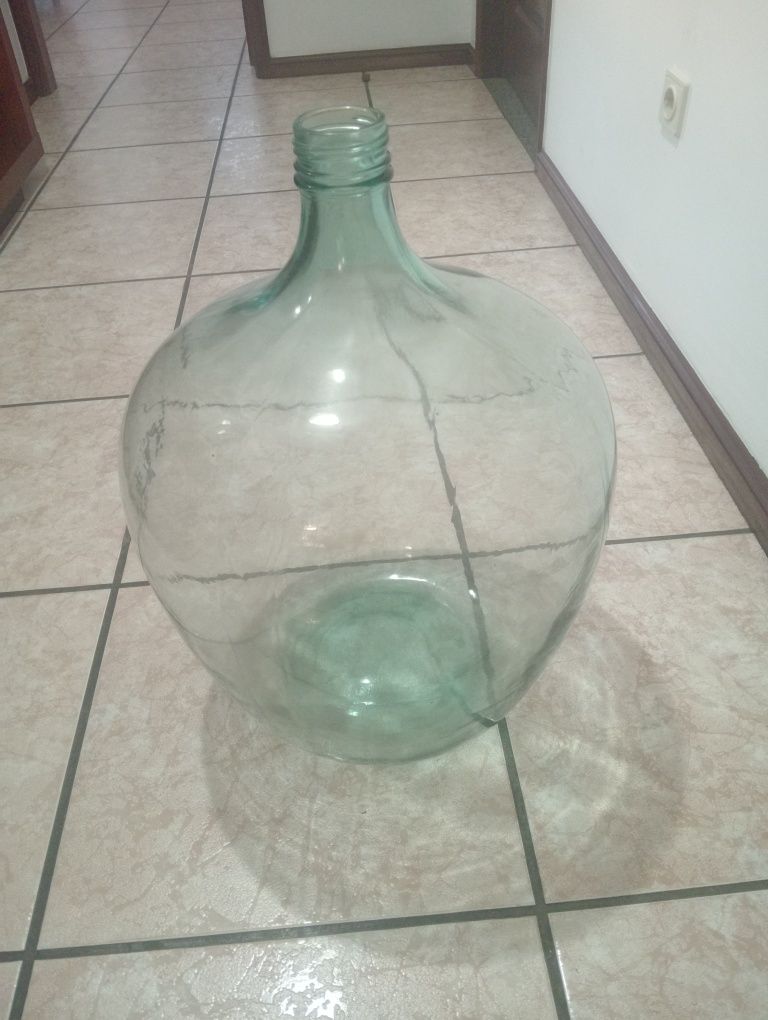 Garrafão em vidro