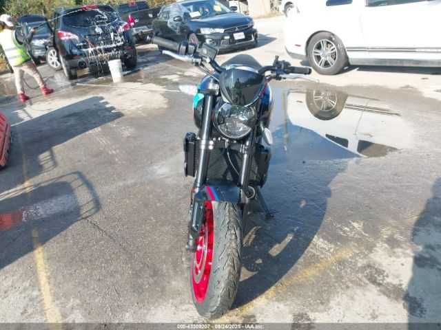 2026 TRIUMPH TRIDENT 660 triple t