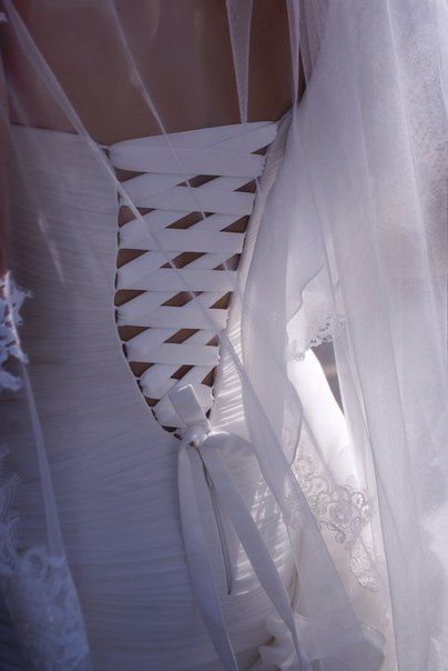 Продам вишукану весільну сукню