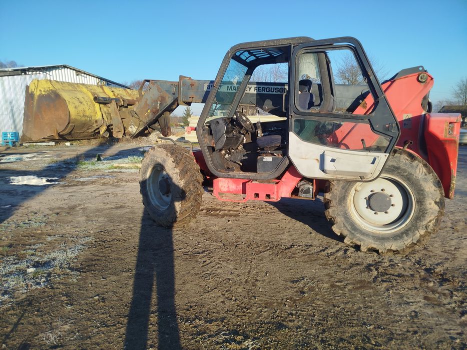 Навантажувач Massey ferguson 8937