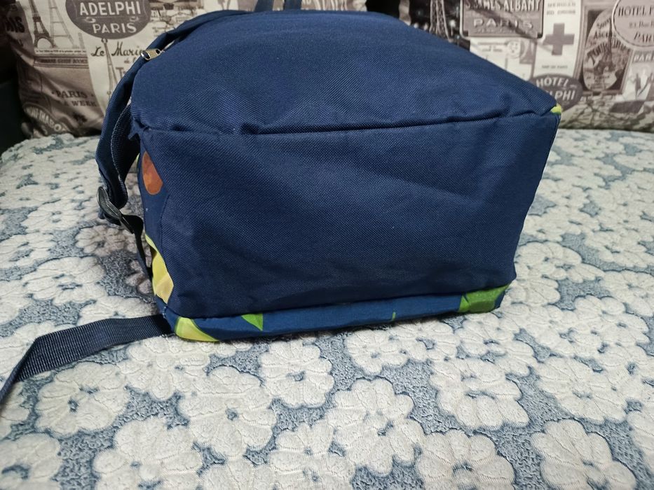 Рюкзак шкільний .