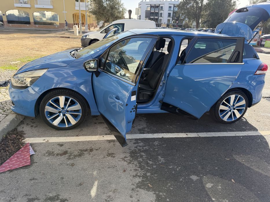 Carro em otimo estado 6500€