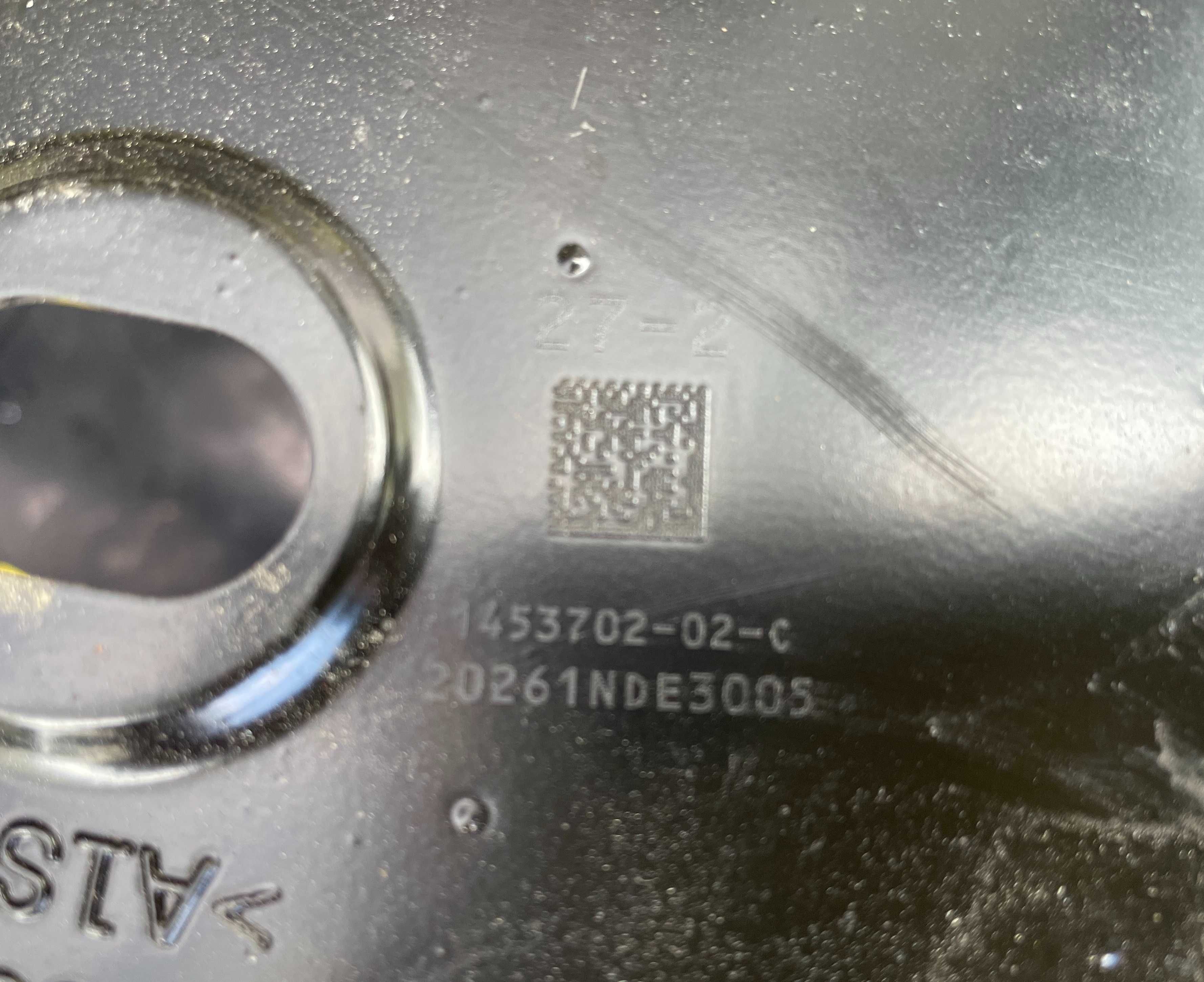 Чаша Tesla ms 1453702-02-c TESLA S Четверть правая стакан Оригінал